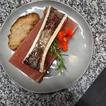 Nocleg ze śniadaniem Restaurant Le Pernollet