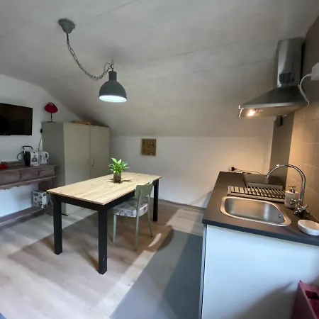 Restaurant Le Pernollet Nocleg ze śniadaniem *