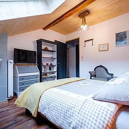 Restaurant Le Pernollet Bed & Breakfast