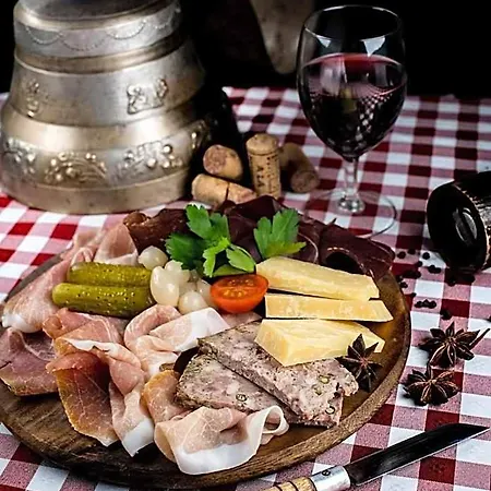 Bed & Breakfast Restaurant Le Pernollet Evionnaz