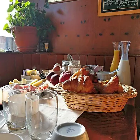 Bed & Breakfast Restaurant Le Pernollet