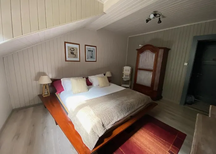 Restaurant Le Pernollet Bed & Breakfast