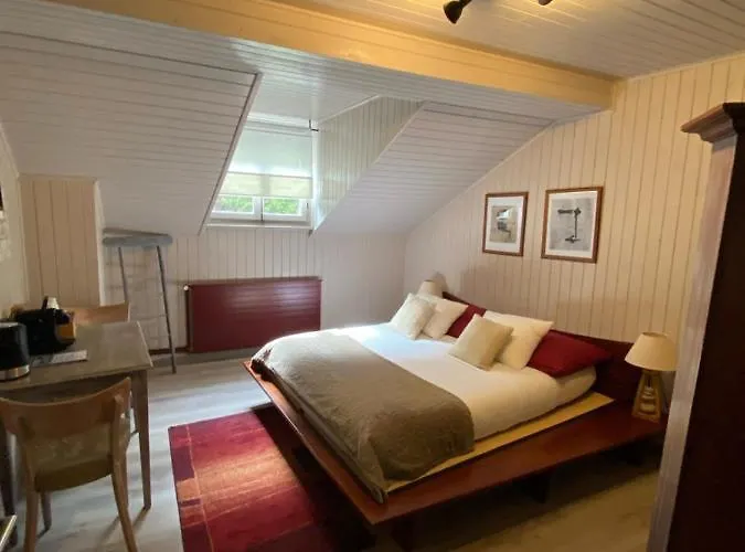 Restaurant Le Pernollet Bed & Breakfast