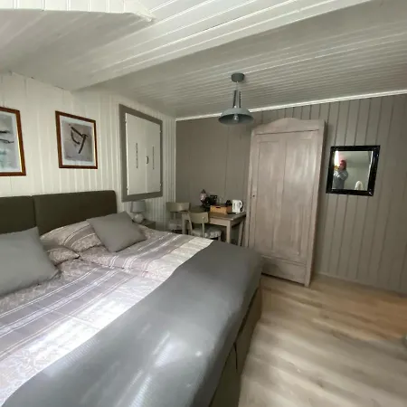 Bed & Breakfast Restaurant Le Pernollet *