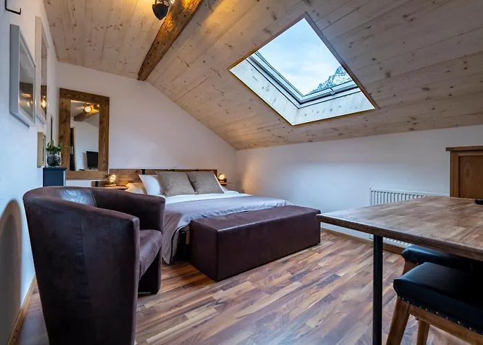 Restaurant Le Pernollet Bed & Breakfast