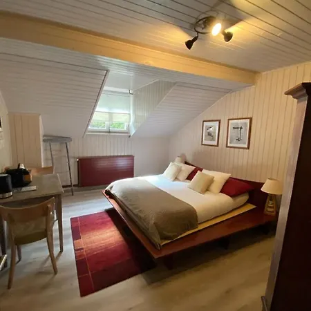 Restaurant Le Pernollet לינה וארוחת בוקר